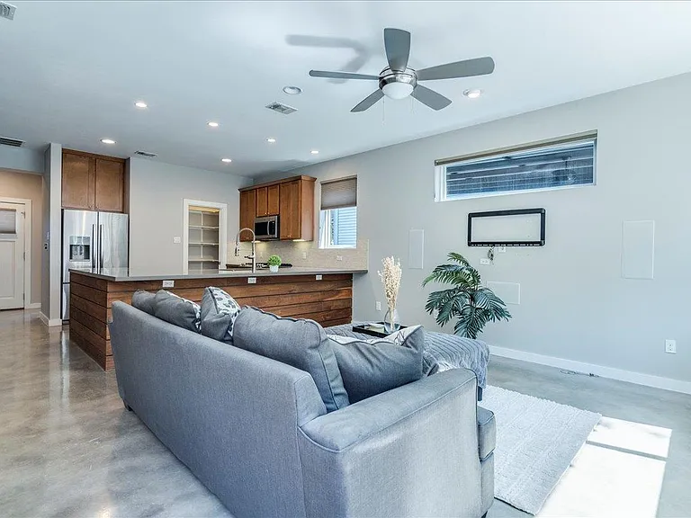 3505 Villa Ct #11 — Photo 7