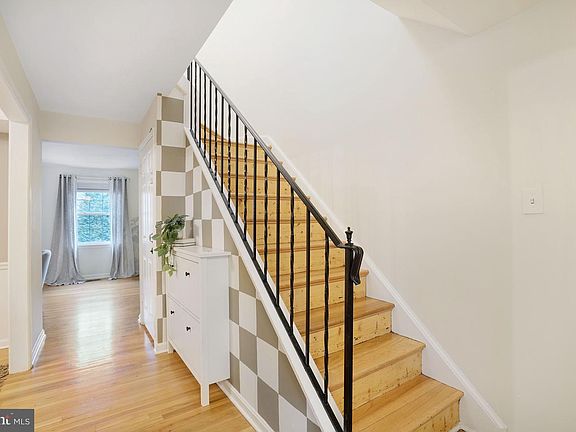 5th image of 7005 Leestone St