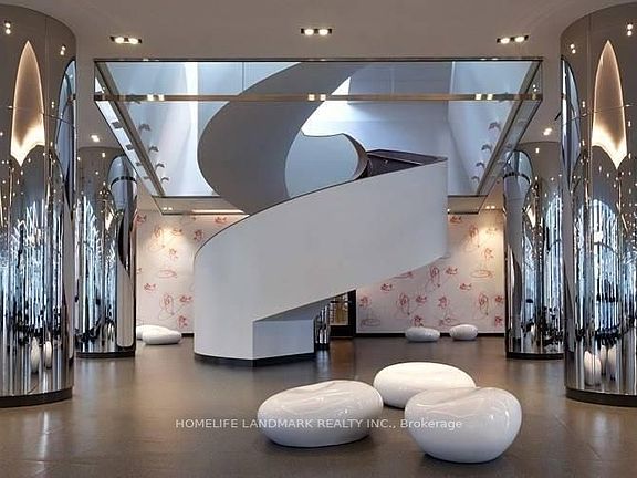 5th image of 10 York St #1306