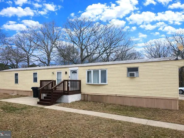 800 College Dr #68, Vineland, NJ 08360