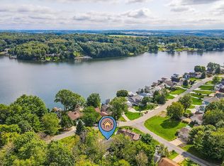 456 Lakeview Heights Dr, Howard, OH 43028