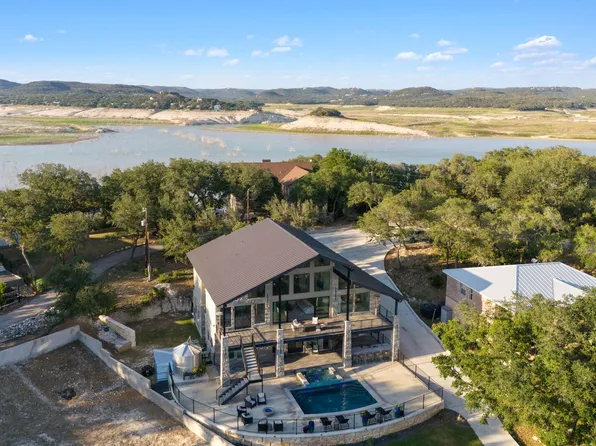 757 County Road 262, Mico, TX 78056