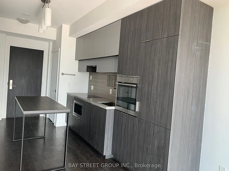 8 Eglinton Ave E #4404 — Photo 8