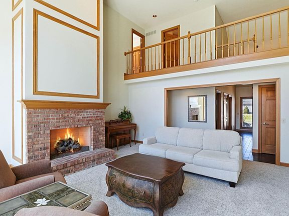 3rd image of 6409 Beaver Creek Ct