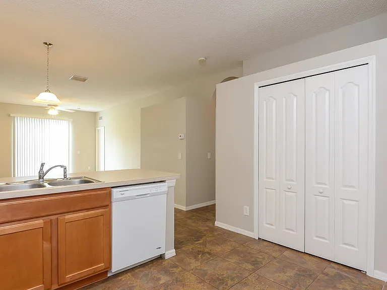 10728 Firebrick Ct — Photo 7
