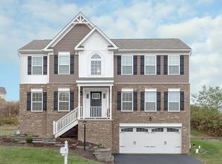 246 Foxwood Rd, Moon Twp, PA 15108