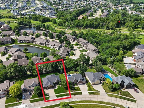 3rd image of 16636 Tanglewood Dr