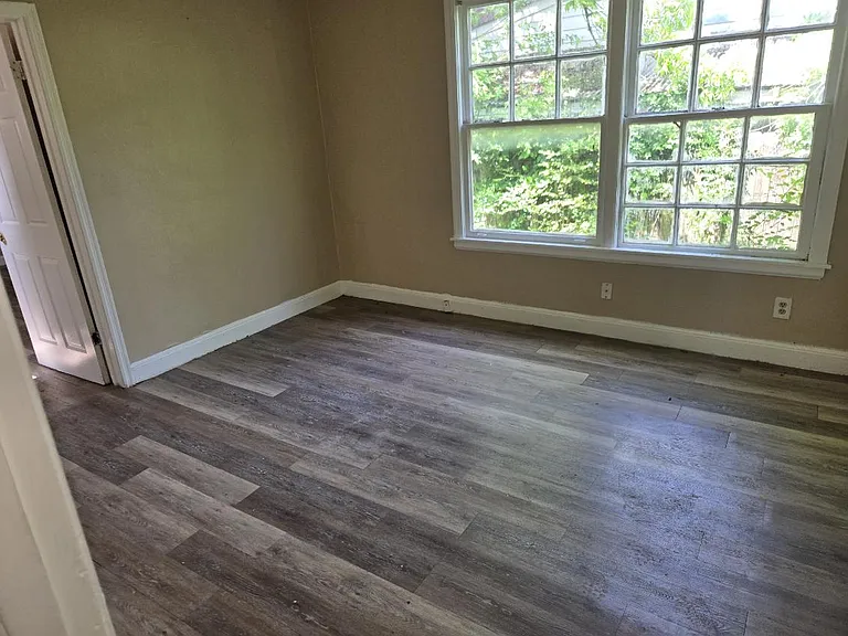 3703 Fairoaks Ave — Photo 2