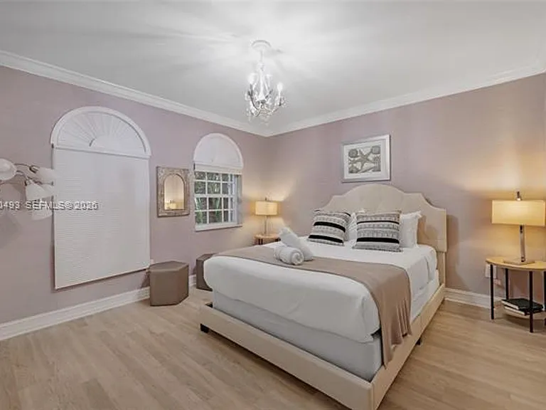 7711 Coquina Dr — Photo 32