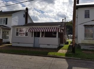 411 W 16th St, Tyrone, PA