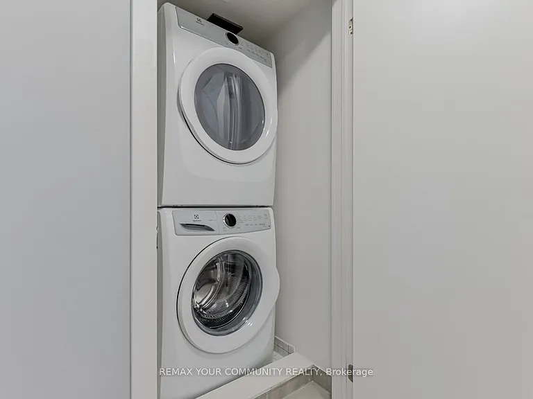 50 Orchid Place Dr #1 — Photo 16
