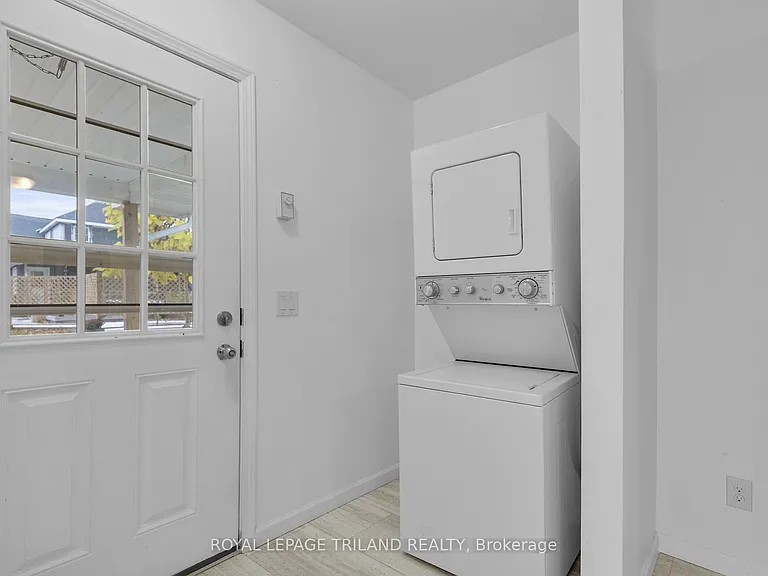 330 Matilda St — Photo 10