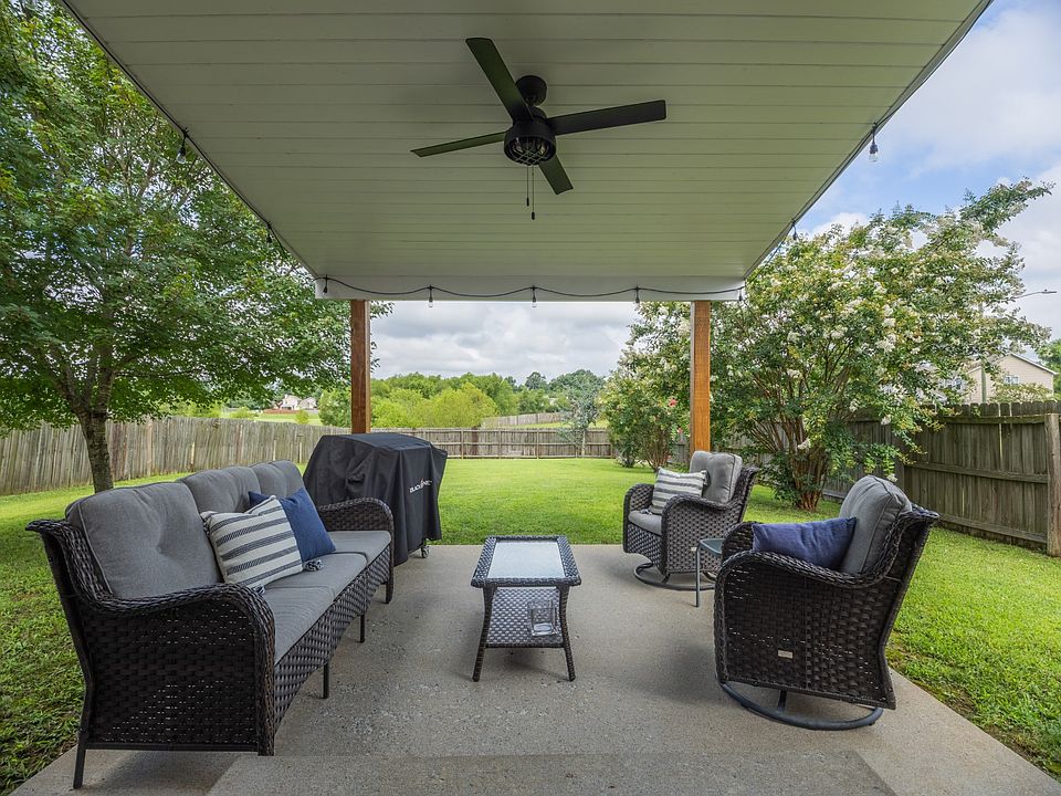 1st image of 4175 Longfellow Dr