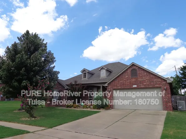 1012 W Fargo Ln, Broken Arrow, OK 74012