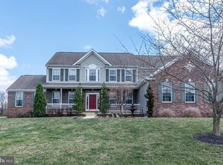 166 Holland Dr, Martinsburg, WV 25403
