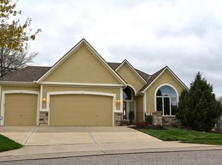 18626 W 97th Ter, Lenexa, KS 66220