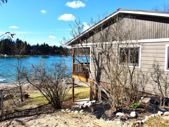 6121 S Hamlin Cir, Baldwin, MI 49304