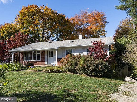 2nd image of 7809 Heritage Dr