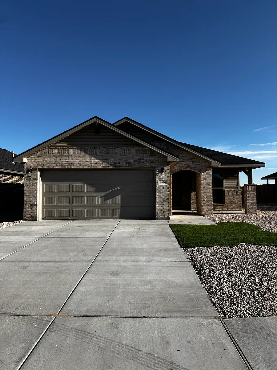 Building Photo - 2520 Goldfinch Rd