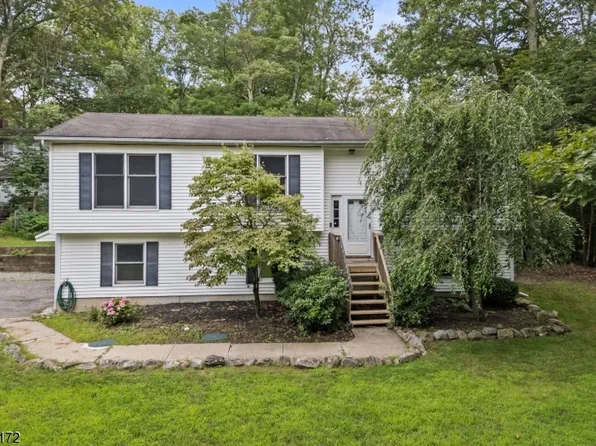 1 Taft Rd, West Milford Twp., NJ 07421