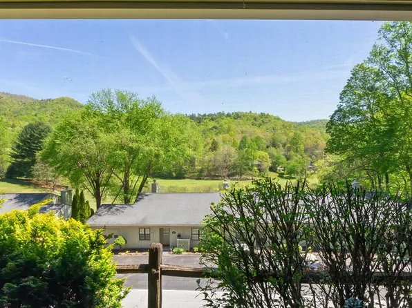 514C Oak Creek Rd, Franklin, NC 28734