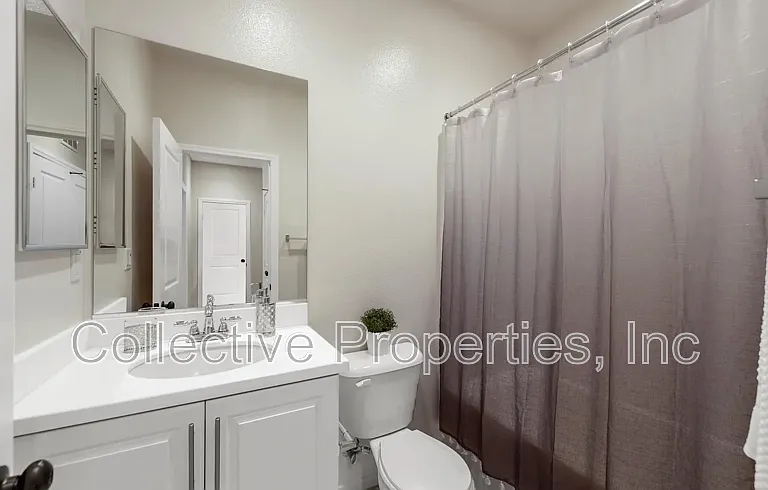 1925 Plaza Topacio #127 — Photo 15