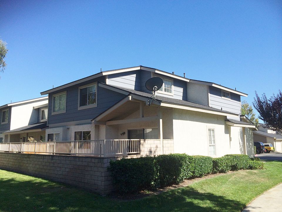 1st image of 860 Carlton Privado