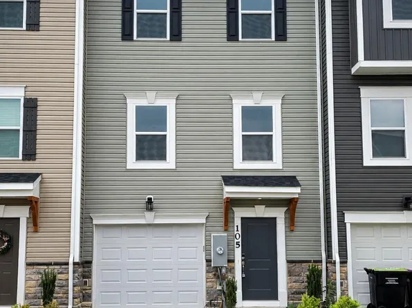 105 Boone Ct, Winchester, VA 22602