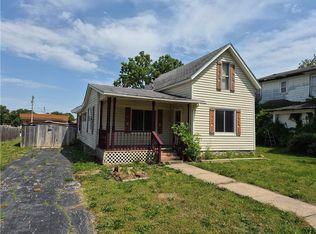 208 S 8th St, Fredonia, KS 66736