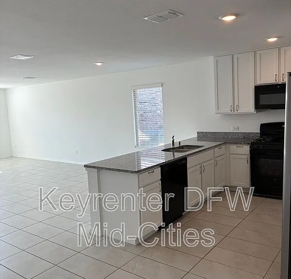 2840 Eppright Dr — Photo 3