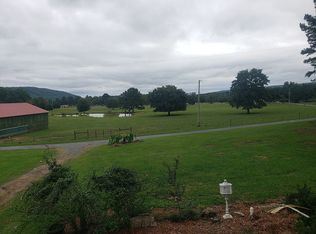 905 Pocket Rd NW, Sugar Valley, GA 30746