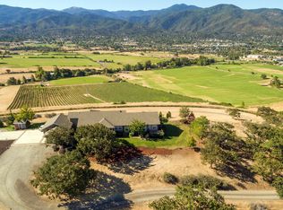 1097 E Nevada St, Ashland, OR 97520