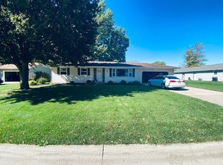 1242 S Walnut St, Janesville, WI 53546