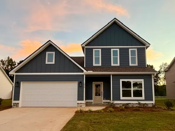 1020 Catherine Dr, Opelika, AL 36801