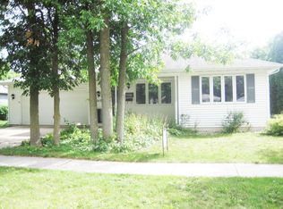 325 E Hoover Ave, Appleton, WI 54915