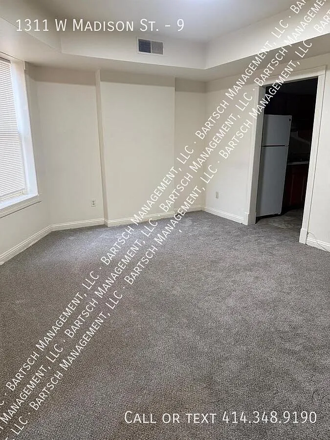 Studio, $850 — Photo 3