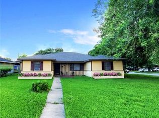 1302 Houston Ave, Pasadena, TX 77502