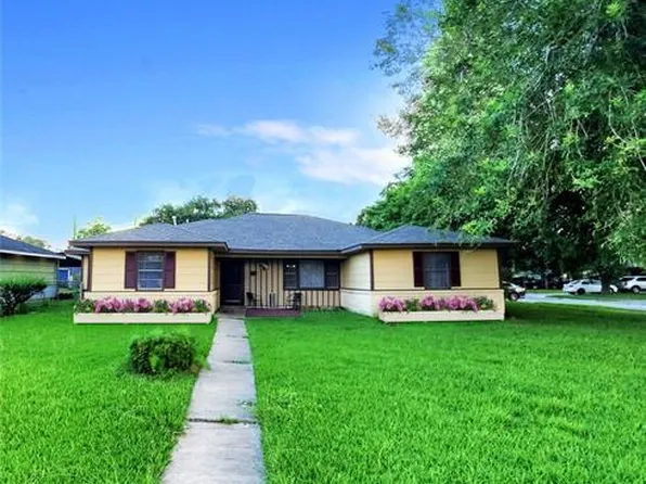 1302 Houston Ave, Pasadena, TX 77502