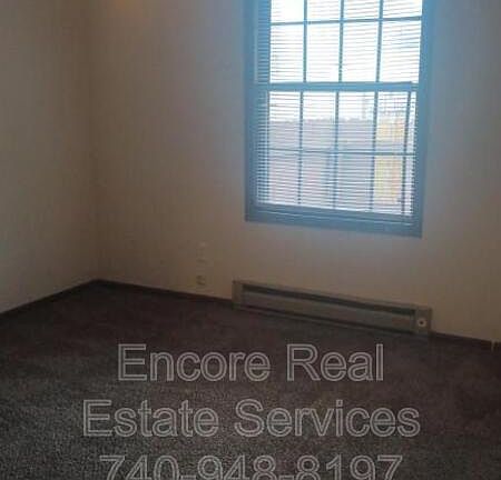 4th image of 370 N 40th St Unit 6