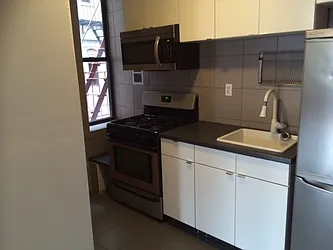 Rented by Moses Stoller, LREB