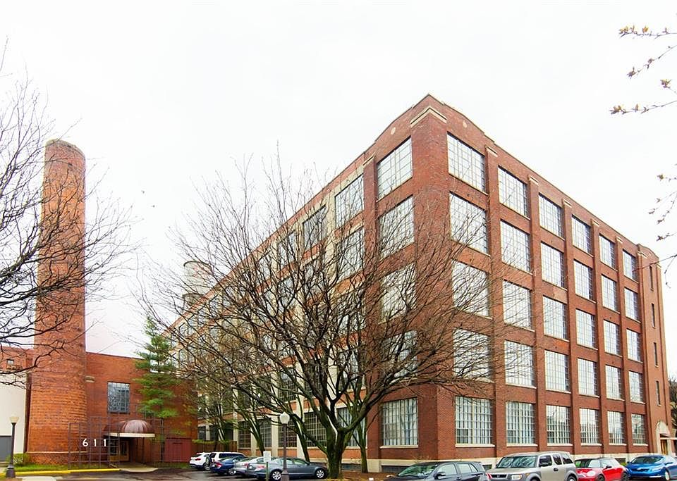 1st image of 611 N Park Ave APT 212