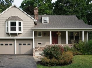 17 Lafayette Pkwy, Rochester, NY 14625