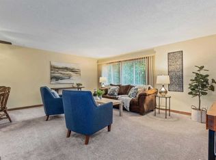 2126 49th Way E, Inver Grove Heights, MN 55077