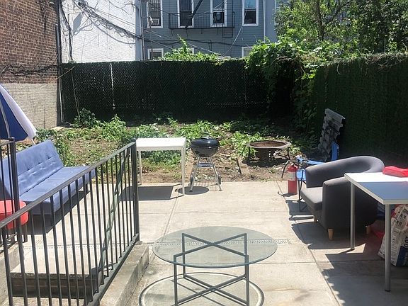 3rd image of 220 Himrod St APT 1R