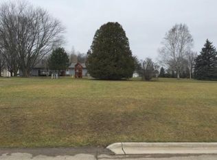 273 Roosevelt Ave, Clintonville, WI 54929