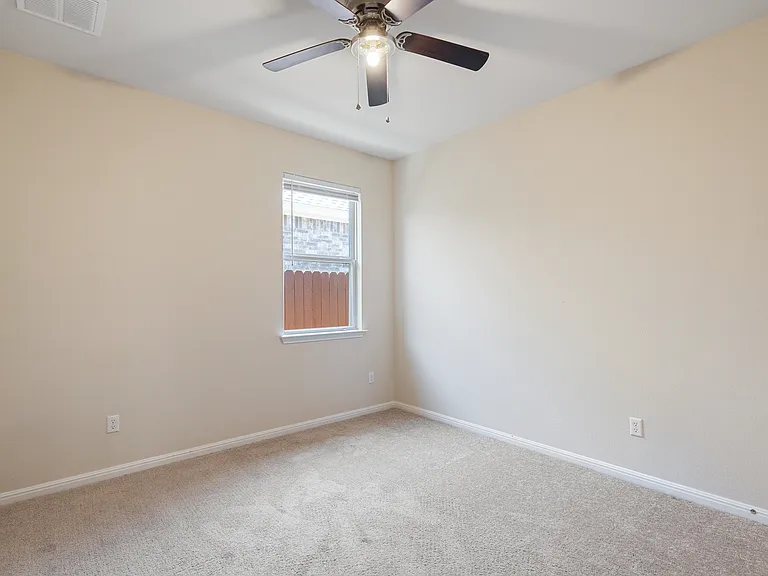 2428 Granite Hill Dr — Photo 68