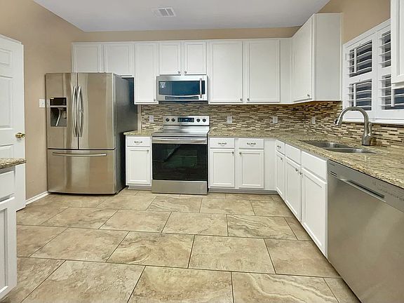4th image of 17311 Garwood Chase