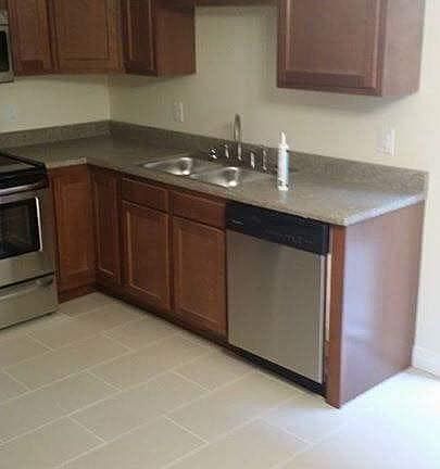 3rd image of 604 Washington Ave