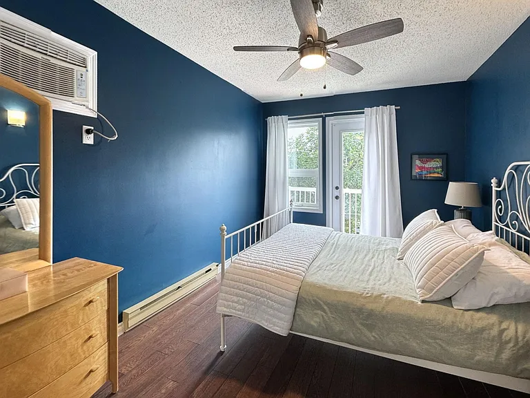 220 Goulet St #E — Photo 12