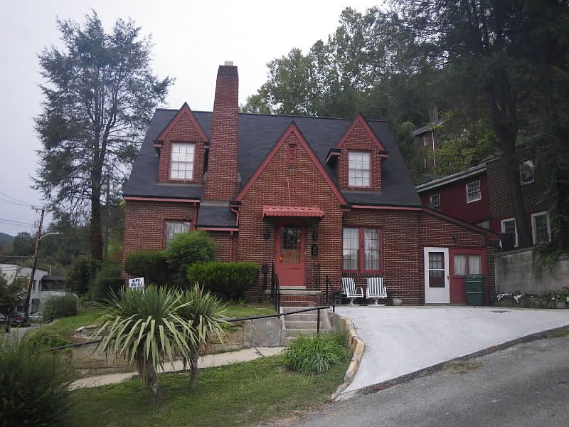 1st image of 304 N Main St